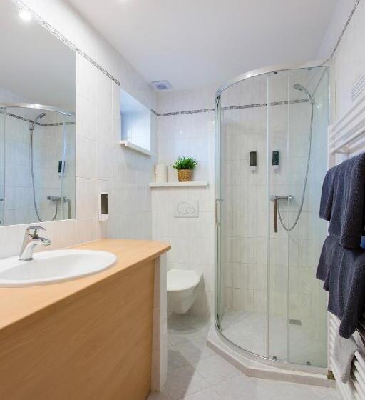 חדר סטנדרט, Kobero