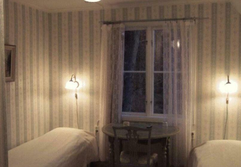 标准间, Rönninge Gård