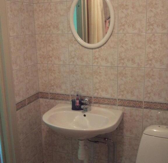 标准间, Rönninge Gård