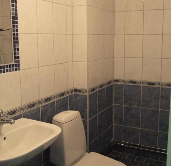 标准间, Rönninge Gård