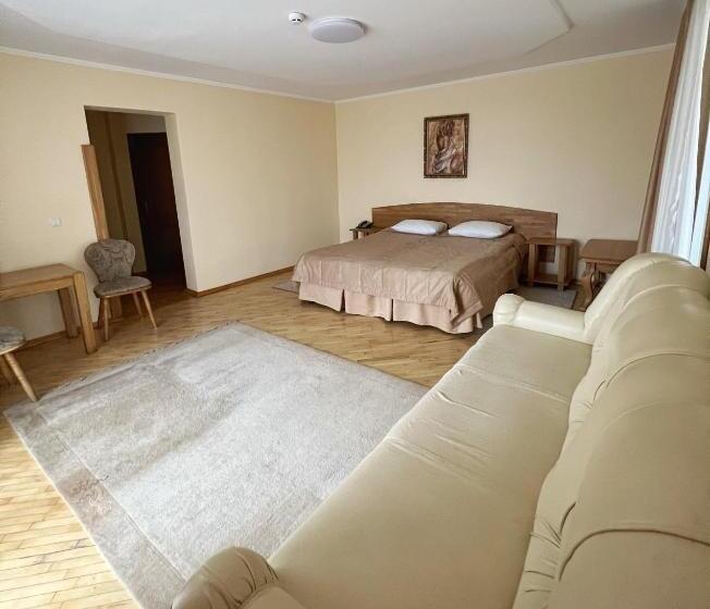 Family Suite, Zorepad
