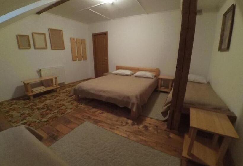 غرفة قياسية رباعية حمام مشترك, Zorepad