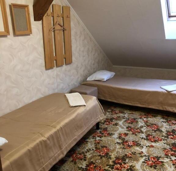 غرفة قياسية ثلاثية حمام مشترك, Zorepad