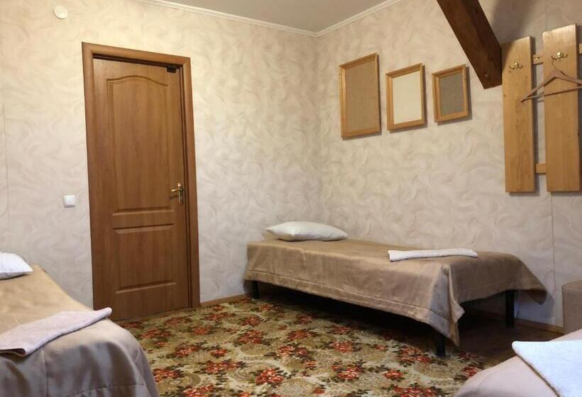 غرفة قياسية ثلاثية حمام مشترك, Zorepad