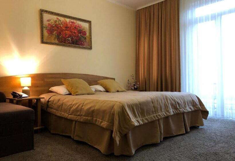 غرفة كلاسيكية رباعية, Zorepad