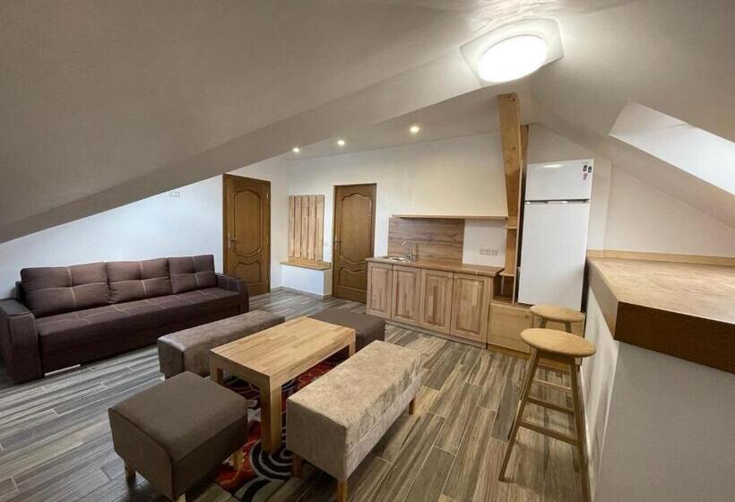 شقة غرفة واحدة, Zorepad