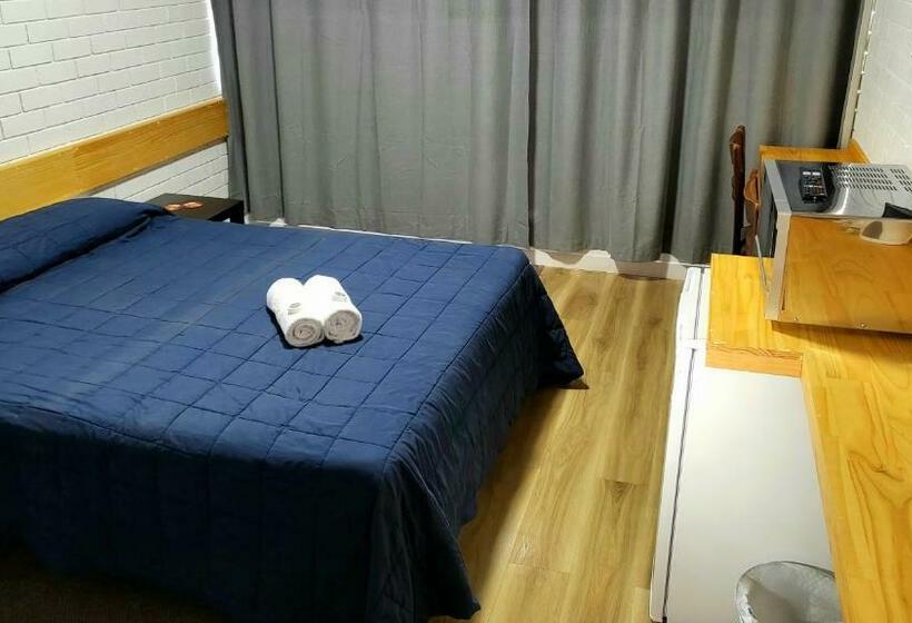 标准间, Colony Inn