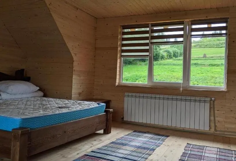 Standard Kolmen Hengen Huone Parveke, Gostynna Rodyna