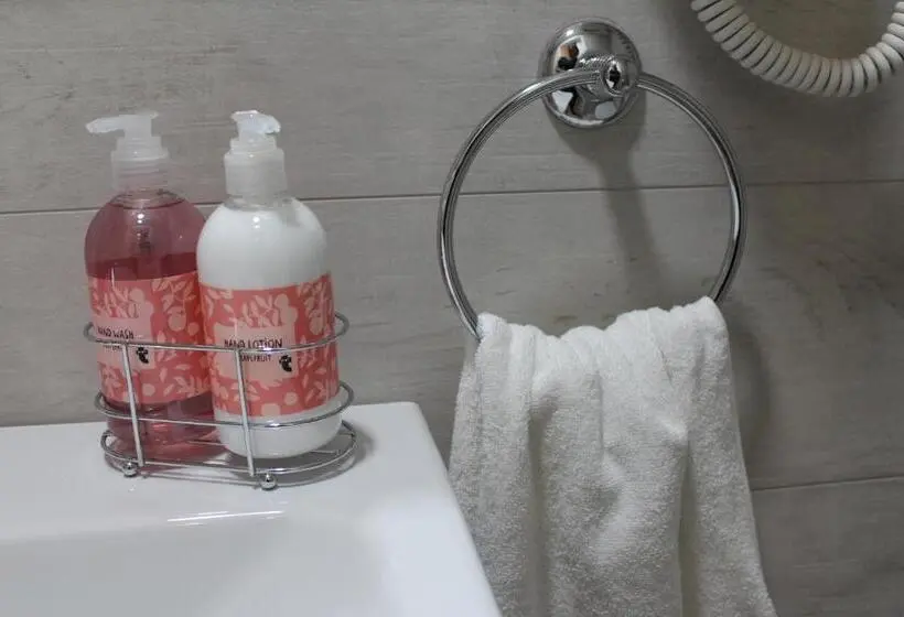 スタンダードルーム, Pedieos Guest House