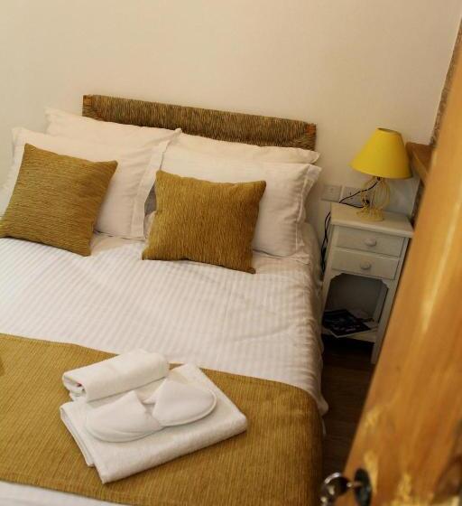 Номер Стандарт, Pedieos Guest House