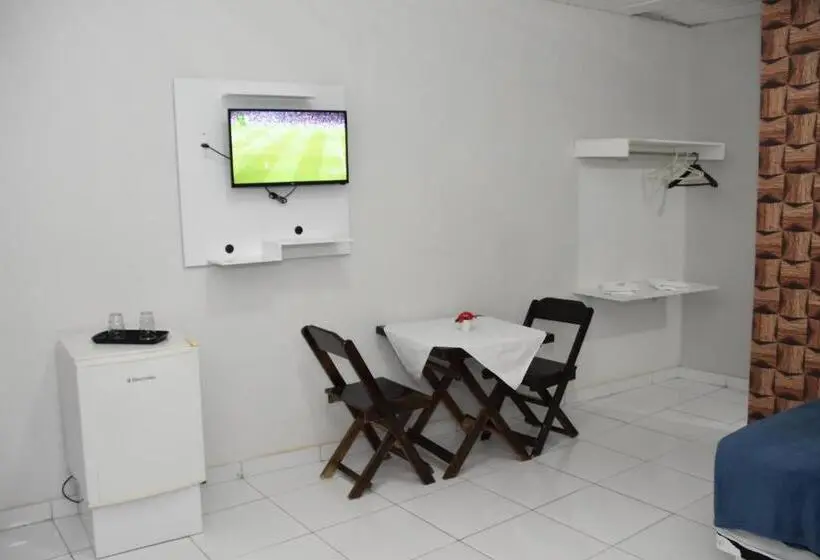デラックスルーム, Pousada E Posto Amigão