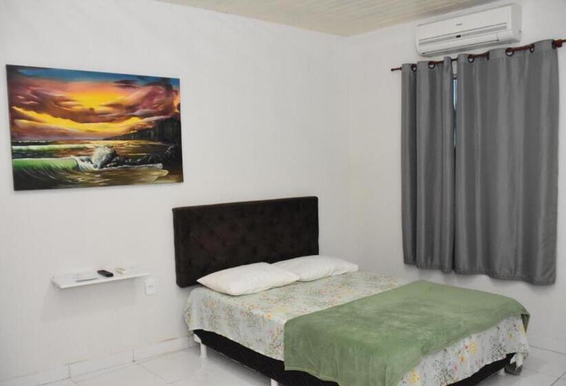 غرفة ديلوكس ثلاثية, Pousada E Posto Amigão