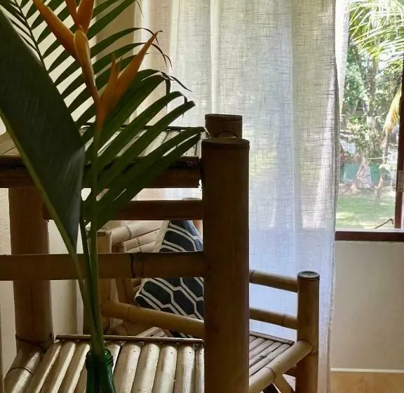 バス共有のスタンダードルーム, Mythai Guesthouse