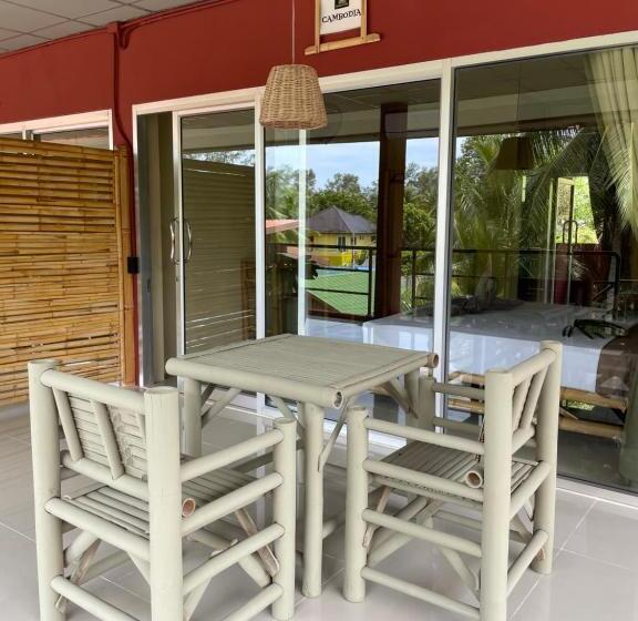 Номер Стандарт Трехместный, Mythai Guesthouse