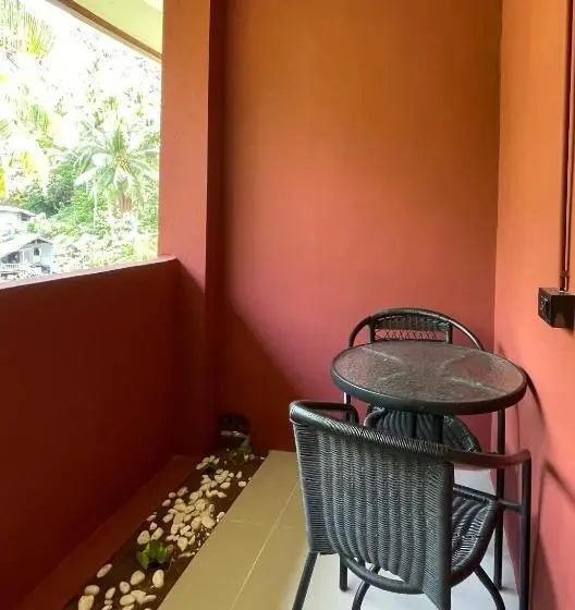 スタンダードトリプルルーム, Mythai Guesthouse