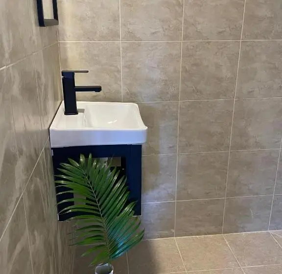 スタンダードトリプルルーム, Mythai Guesthouse