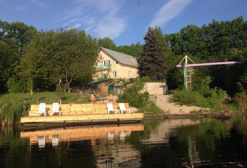 منزل 4 غرف نوم, Black Cube