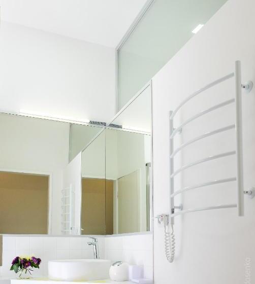 غرفة قياسية ثلاثية, Black Cube