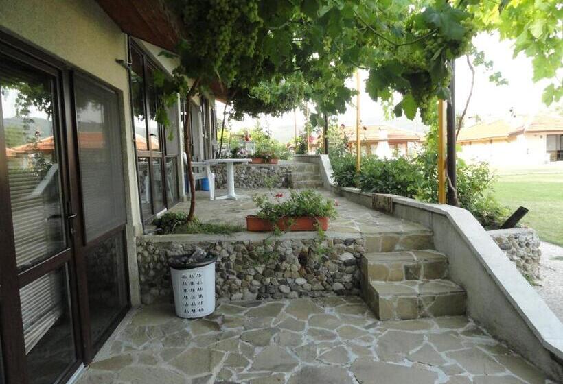 غرفة عائلية, Family Hotel Belvedere