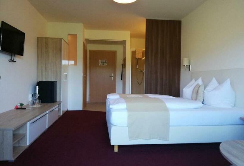 Номер Стандарт с Балконом, Golf Resort Klöch