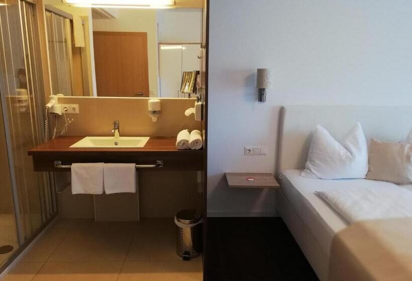 バルコニー付きスタンダードルーム, Golf Resort Klöch