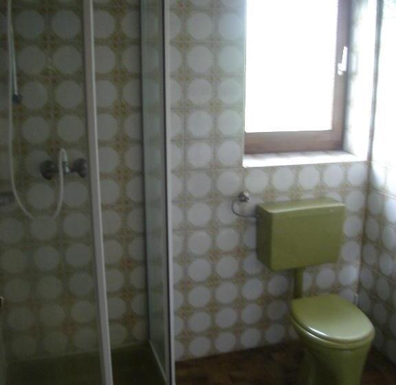 غرفة قياسية مزوَّدة بشُرفة, Hirscheggerhof