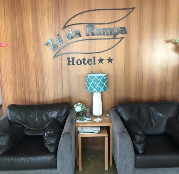 スタンダードシングルルーム, Ze Da Rampa