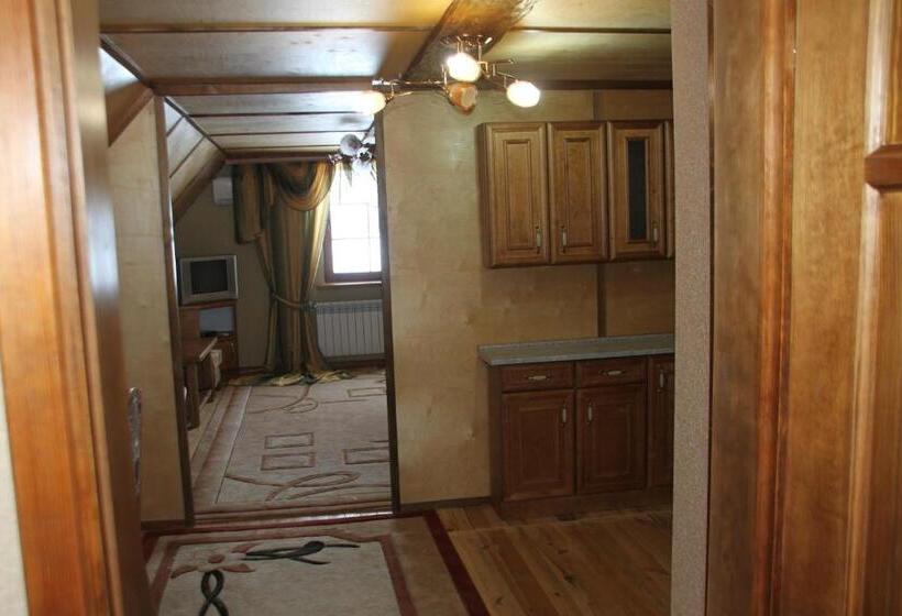 Апартаменты 1 Спальня, Bastion