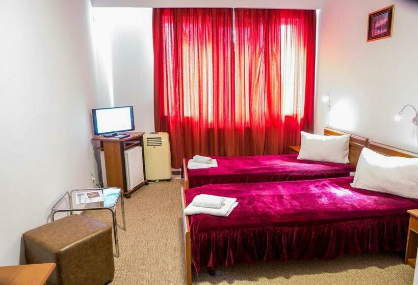 标准间, Motel Darina