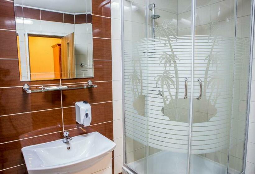 标准间, Motel Darina