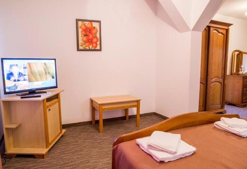 Люкс, Motel Darina