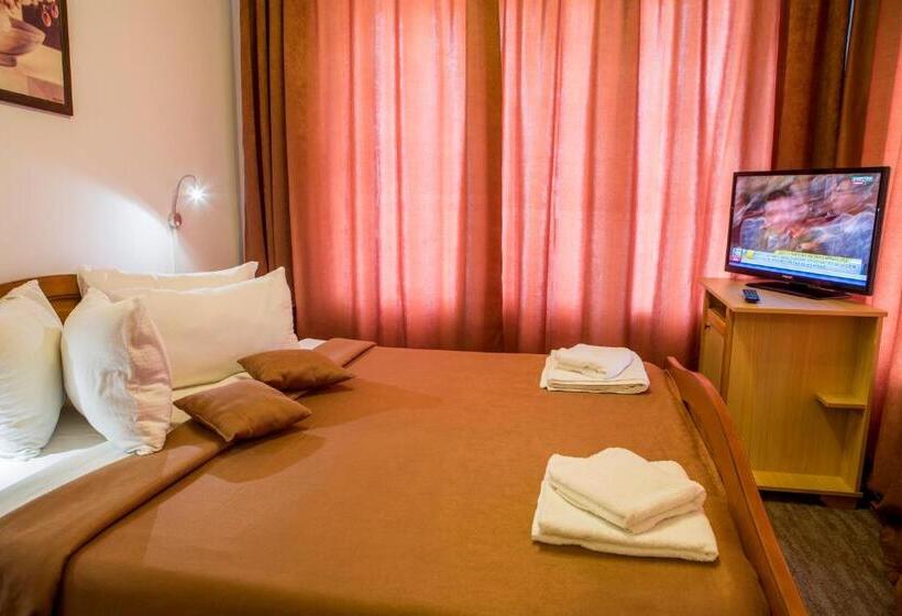 Люкс, Motel Darina
