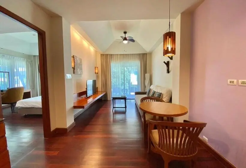 スイート, Patravana Resort