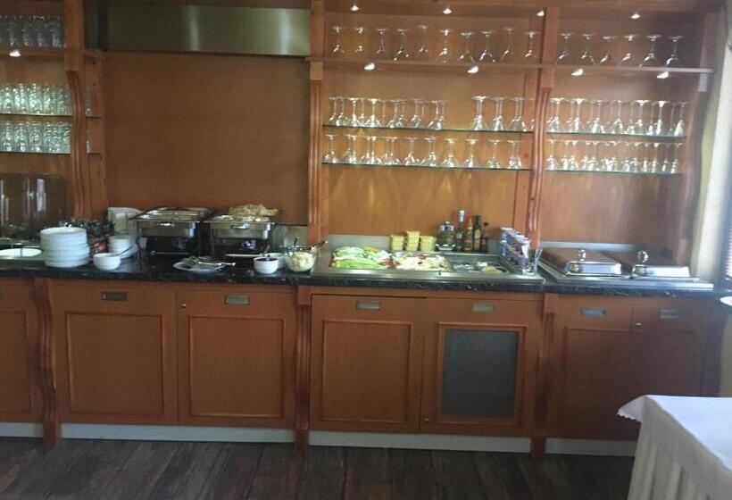 패밀리 스위트, Rezort U Bobiho