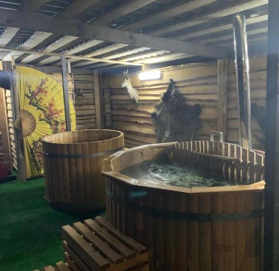 خانه 1 خوابه, готель близнюки