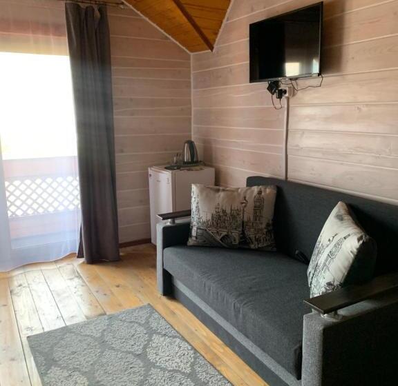 سوییت خانوادگی, готель близнюки