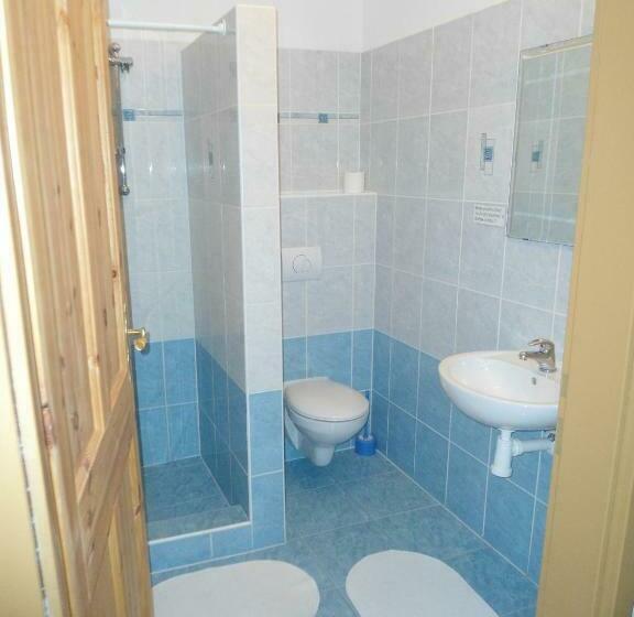 4인용 스탠다드 룸, U Veselé Lišky