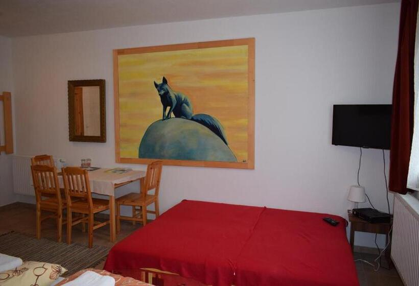 4인용 스탠다드 룸, U Veselé Lišky