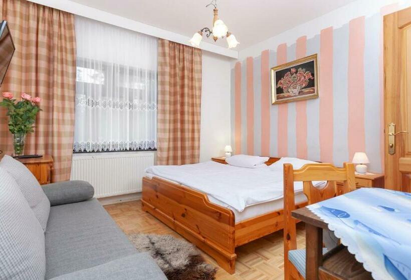 غرفة إقتصادية, Vila Javorinka