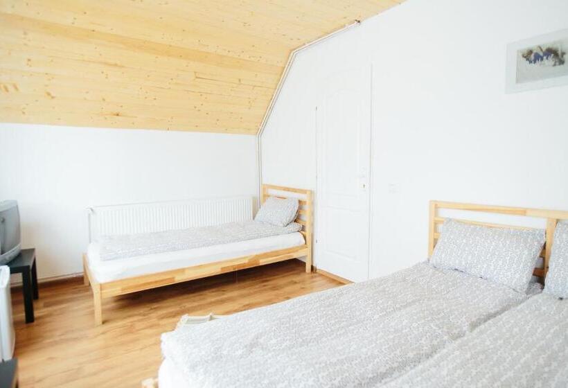 غرفة قياسية ثلاثية مزودة بشرفة, Vilele Superski