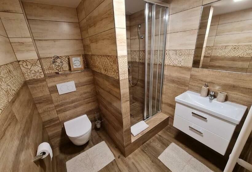 חדר קומפורט לשלושה, Pension Růžák