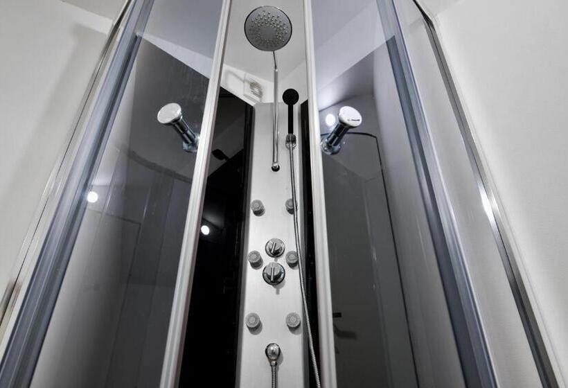 חדר בסיסי, Pension Růžák