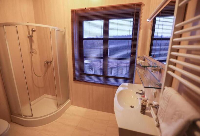 带阳台的豪华间, Fazenda Na Goncharakh