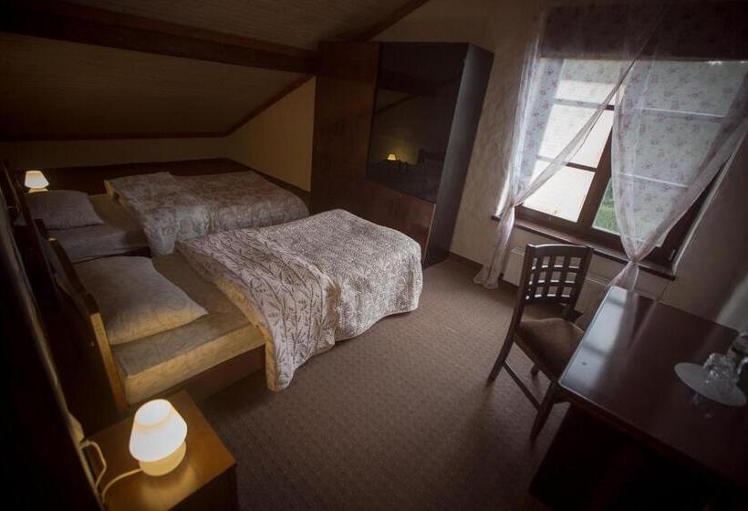 高品质的四人房间, Fazenda Na Goncharakh