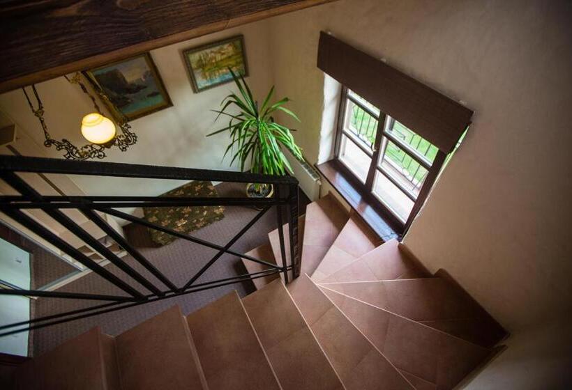 高品质的四人房间, Fazenda Na Goncharakh