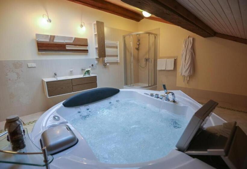 高品质的四人房间, Fazenda Na Goncharakh