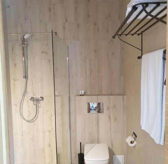 标准间, Fazenda Na Goncharakh