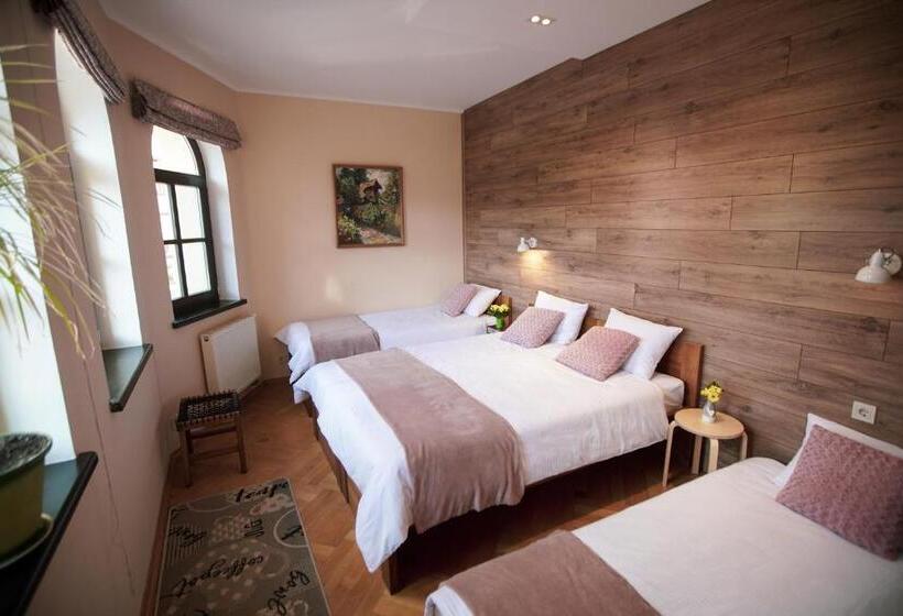 标准间, Fazenda Na Goncharakh