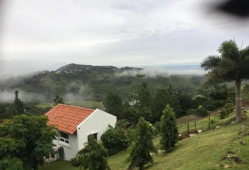 スーペリアールーム, Hawk's Nest Bed & Breakfast