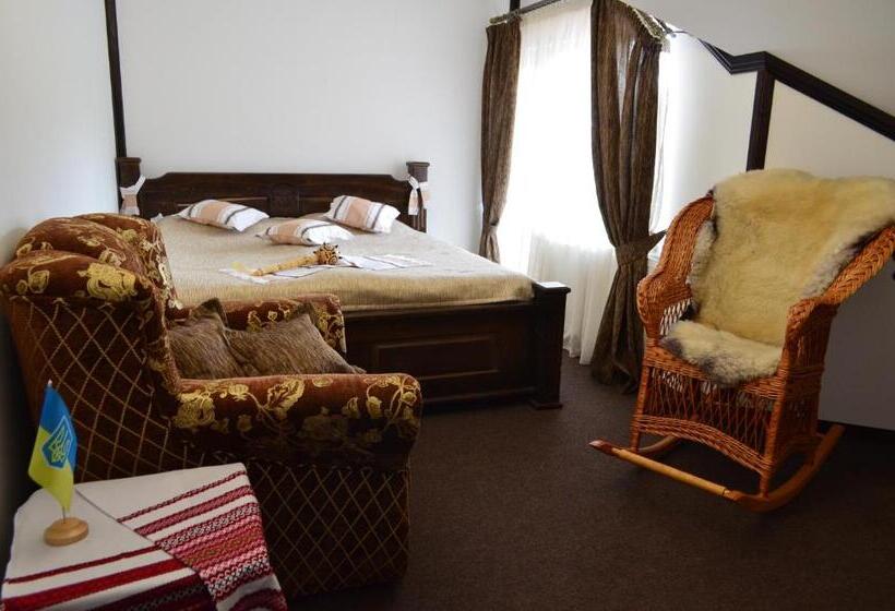 جناح, Golden Palace